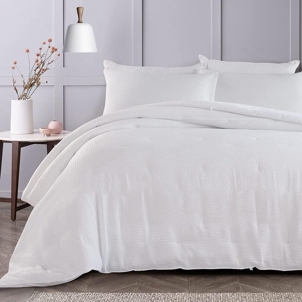 HOMBYS 3 Piece Seersucker Oversized King Comforter Set 98x120, Breathable White